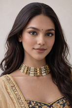 Load image into Gallery viewer, Pearl & Gold Patri Choker