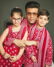 Load image into Gallery viewer, Karan Johar in The Chand Gold Ring