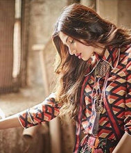 Load image into Gallery viewer, Crescent Ghungroo Fringe Collar Necklace