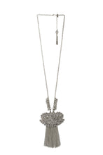 Load image into Gallery viewer, Embossed Fringe Silver Necklace
