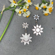 Load image into Gallery viewer, Silver Double Star Mirror Earrings