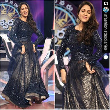 Load image into Gallery viewer, Crescent Ghungroo Earrings