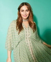 Load image into Gallery viewer, Huma Qureshi in Silver Choker
