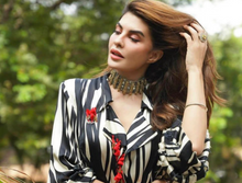 Load image into Gallery viewer, Jacqueline Fernandez in Our Multi Choker
