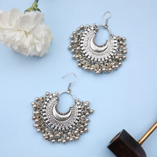 Load image into Gallery viewer, Crescent Ghungroo Earrings