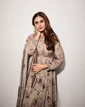 Load image into Gallery viewer, Huma Qureshi in our Lotus Earrings in Gold
