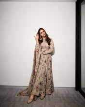 Load image into Gallery viewer, Huma Qureshi in our Lotus Earrings in Gold
