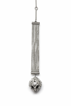 Load image into Gallery viewer, Silver Chain Maang Tikka with Ornate Borla
