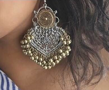 Load image into Gallery viewer, Paan &amp; Gold Ghungroo Earrings
